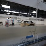 25.01.2021 Kielce. Świętokrzyski Szpital Tymczasowy. Szczepienia seniorów przeciwko koronawirusowi / Jarosław Kubalski / Radio Kielce