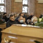 24.11.2021 Kielce. Kościół św. Józefa Robotnika. Pogrzeb Roberta Kałuży, dziennikarza Radia Kielce / Jarosław Kubalski / Radio Kielce