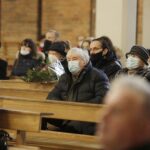 24.11.2021 Kielce. Kościół św. Józefa Robotnika. Pogrzeb Roberta Kałuży, dziennikarza Radia Kielce / Jarosław Kubalski / Radio Kielce