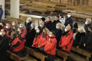 24.11.2021 Kielce. Kościół św. Józefa Robotnika. Pogrzeb Roberta Kałuży, dziennikarza Radia Kielce / Jarosław Kubalski / Radio Kielce