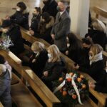 24.11.2021 Kielce. Kościół św. Józefa Robotnika. Pogrzeb Roberta Kałuży, dziennikarza Radia Kielce / Jarosław Kubalski / Radio Kielce