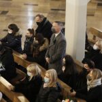 24.11.2021 Kielce. Kościół św. Józefa Robotnika. Pogrzeb Roberta Kałuży, dziennikarza Radia Kielce / Jarosław Kubalski / Radio Kielce