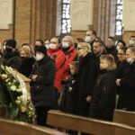 24.11.2021 Kielce. Kościół św. Józefa Robotnika. Pogrzeb Roberta Kałuży, dziennikarza Radia Kielce / Jarosław Kubalski / Radio Kielce