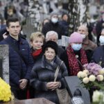 24.11.2021 Kielce. Cmentarz na Piaskach. Pogrzeb Roberta Kałuży, dziennikarza Radia Kielce / Jarosław Kubalski / Radio Kielce