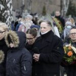 24.11.2021 Kielce. Cmentarz na Piaskach. Pogrzeb Roberta Kałuży, dziennikarza Radia Kielce / Jarosław Kubalski / Radio Kielce