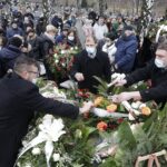 24.11.2021 Kielce. Cmentarz na Piaskach. Pogrzeb Roberta Kałuży, dziennikarza Radia Kielce / Jarosław Kubalski / Radio Kielce