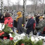 24.11.2021 Kielce. Cmentarz na Piaskach. Pogrzeb Roberta Kałuży, dziennikarza Radia Kielce / Jarosław Kubalski / Radio Kielce