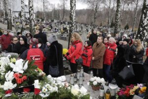 24.11.2021 Kielce. Kościół św. Józefa Robotnika. Pogrzeb Roberta Kałuży, dziennikarza Radia Kielce / Jarosław Kubalski / Radio Kielce