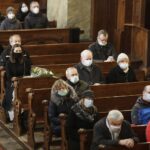 25.11.2021 Kielce. Katedra. Pogrzeb byłego dyrektora technicznego Radia Kielce Wiesława Wójcikiewicza / Jarosław Kubalski / Radio Kielce