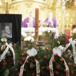 25.11.2021 Kielce. Katedra. Pogrzeb byłego dyrektora technicznego Radia Kielce Wiesława Wójcikiewicza / Jarosław Kubalski / Radio Kielce