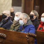 25.11.2021 Kielce. Katedra. Pogrzeb byłego dyrektora technicznego Radia Kielce Wiesława Wójcikiewicza / Jarosław Kubalski / Radio Kielce