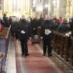 25.11.2021 Kielce. Katedra. Pogrzeb byłego dyrektora technicznego Radia Kielce Wiesława Wójcikiewicza / Jarosław Kubalski / Radio Kielce