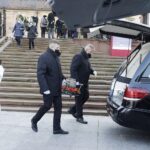 25.11.2021 Kielce. Katedra. Pogrzeb byłego dyrektora technicznego Radia Kielce Wiesława Wójcikiewicza / Jarosław Kubalski / Radio Kielce