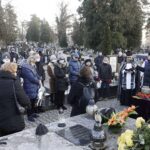 25.11.2021 Kielce. Cmentarz Stary. Pogrzeb byłego dyrektora technicznego Radia Kielce Wiesława Wójcikiewicza / Jarosław Kubalski / Radio Kielce