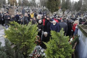 25.11.2021 Kielce. Cmentarz Stary. Pogrzeb byłego dyrektora technicznego Radia Kielce Wiesława Wójcikiewicza / Jarosław Kubalski / Radio Kielce