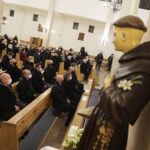 16.01.2022. Starachowice. Msza święta w intencji Jadwigi Kaczyńskiej w 9. rocznicę śmierci / Jarosław Kubalski / Radio Kielce