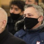 16.01.2022. Starachowice. Msza święta w intencji Jadwigi Kaczyńskiej w 9. rocznicę śmierci. Na zdjęciu: Zbigniew Koniusz - wojewoda świętokrzyski / Jarosław Kubalski / Radio Kielce