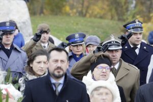 23.10.2021 Kielce. Skwer Pamięci Ofiar Katynia. Uroczystości na odsłonięcia pomnika Matki Polki Sybiraczki / Jarosław Kubalski / Radio Kielce