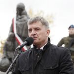 prezes Wojewódzkiego Oddziału Związku Sybiraków w Kielcach, Stanisław Wierzbicki. Na zdjęciu przewodniczący sejmiku Andrzej Pruś / Jarosław Kubalski / Radio Kielce