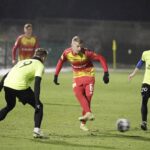 19.01.2022 Kielce. Piłka nożna. Sparing Korona Kielce - Puszcza Niepołomice / Jarosław Kubalski / Radio Kielce