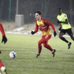 19.01.2022 Kielce. Piłka nożna. Sparing Korona Kielce - Puszcza Niepołomice / Jarosław Kubalski / Radio Kielce