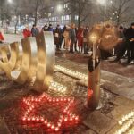 27.01.2022 Kielce. Międzynarodowy Dzień Pamięci o Ofiarach Holokaustu. Uroczystość przed Menorą / Jarosław Kubalski / Radio Kielce