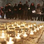 27.01.2022 Kielce. Międzynarodowy Dzień Pamięci o Ofiarach Holokaustu. Uroczystość przed Menorą / Jarosław Kubalski / Radio Kielce