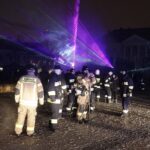 30.01.2022 Kielce. Rynek. WOŚP. Światełko do Nieba. Pokaz laserów / Jarosław Kubalski / Radio Kielce