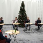 02.01.2022. Studio Polityczne Radia Kielce. Na zdjęciu (od lewej): Radosław Podsiadły - Radio Kielce, Tomasz Pleban - Prawo i Sprawiedliwość, Michał Piasecki - Platforma Obywatelska, Mateusz Kołodziejczyk - Polskie Stronnictwo Ludowe, Łukasz Wasilewski - Konfederacja, Jacek Skórski - Nowa Lewica / Sebastian Kalwat / Radio Kielce