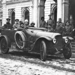 Pałac w Nieznanowicach (lata 1914-1915), należący wówczas do właściciela ziemskiego Karskiego, w którym to budynku kwaterowała kwatera główna / Album „Pictures of War”