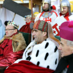 Kielce. Orszak Trzech Króli w 2015 roku. Na zdjęciu: Artur Jaroń i Janusz Knap / Wojciech Habdas / Radio Kielce