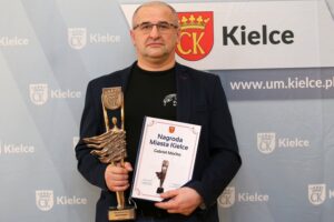 15.03.2021. Kielce. Uroczystość wręczenia Nagród Miasta Kielce. Na zdjęciu: Gabriel Moćko - laureat / Łukasz Zarzycki / Urząd Miasta Kielce