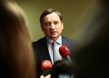 Bez decyzji w sprawie Zbigniewa Ziobry. Posiedzenie odroczone