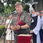 11.07.2021. Ćmielów. Pogrzeb Tomasza Wójcika „Tarzana”. Na zdjęciu Rafał Obarzanek - prezes Środowiska Świętokrzyskich Zgrupowań Partyzanckich Armii Krajowej Ponury-Nurt / Emilia Sitarska / Radio Kielce