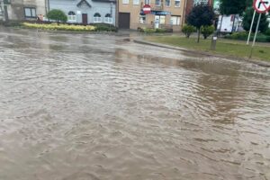 24.06.2021. Skalbmierz. Zalane miasto / Urząd Miasta i Gminy w Skalbmierzu