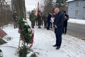 22.01.2022. Suchedniów. Obchody 159. rocznicy powstania styczniowego. Na zdjęciu: Rafał Nowak - wicewojewoda świętokrzyski / Paulina Michta / Radio Kielce