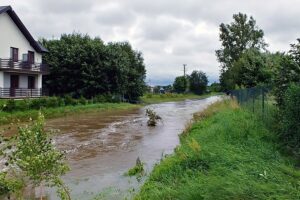 06.08.2021. Solec-Zdrój. Ulewne deszcze zalały ulice i pola / Marcin Marszałek / Radio Kielce