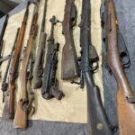 27.01.2022. Skarżysko. Kolekcja broni w Muzeum im. Orła Białego / Anna Głąb / Radio Kielce