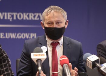 05.01.2022. Kielce. Konferencja prasowa. Na zdjęciu: Zbigniew Koniusz - wojewoda świętokrzyski / Wiktor Taszłow / Radio Kielce