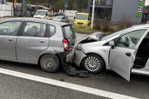 03.01.2022. Kielce. Ulica Krakowska. Wypadek / Wiktor Taszłow / Radio Kielce