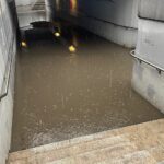 17.02.2022. Kielce. Woda w tunelu podziemnym pod rondem Gustawa Herlinga-Grudzińskiego / Wiktor Taszłow / Radio Kielce