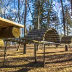 16.02.2022. Busko-Zdrój. Park linowy w Busku-Zdoju przy ulicy Rokosza / Grzegorz Tarasiuk / UMiG Busko-Zdrój