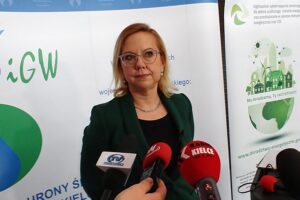 23.02.2022. Kielce. Targi ENEX i EKOTECH. Na zdjęciu: Anna Moskwa - minister klimatu i środowiska Anna Moskwa / Marcin Marszałek / Radio Kielce