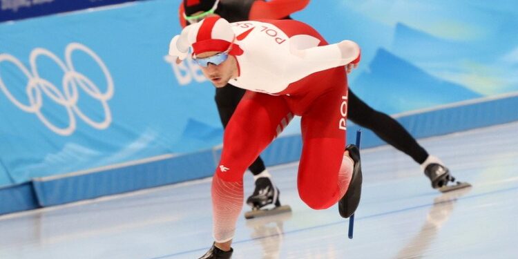 Chiny. Zimowe Igrzyska Olimpijskie Pekin 2022. Na zdjęciu: Piotr Michalski w biegu na 1000 m łyżwiarzy szybkich / PAP/Grzegorz Momot