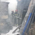 16.02.2022. Suchedniów. Pożar stodoły / Rafał Siedlecki / straż pożarna