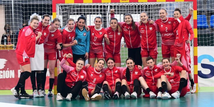 Reprezentacja Polski kobiet w piłce ręcznej / Handball Polska