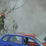 20.02.2022. Końskie. Pożar na złomowisku samochodów / Magdalena Galas-Klusek / Radio Kielce