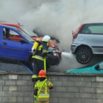 20.02.2022. Końskie. Pożar na złomowisku samochodów / Magdalena Galas-Klusek / Radio Kielce