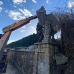 26.02.2020. Skalbmierz. Demontaż figury św. Dominika / UMiG Skalbmierz