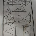 08.02.2022. Sandomierz. Magazyn starodruków Biblioteki Diecezjalnej w Sandomierzu. Na zdjęciu: elementa geometrica z 1734 zawiera ryciny. / Biblioteka Diecezjalna w Sandomierzu